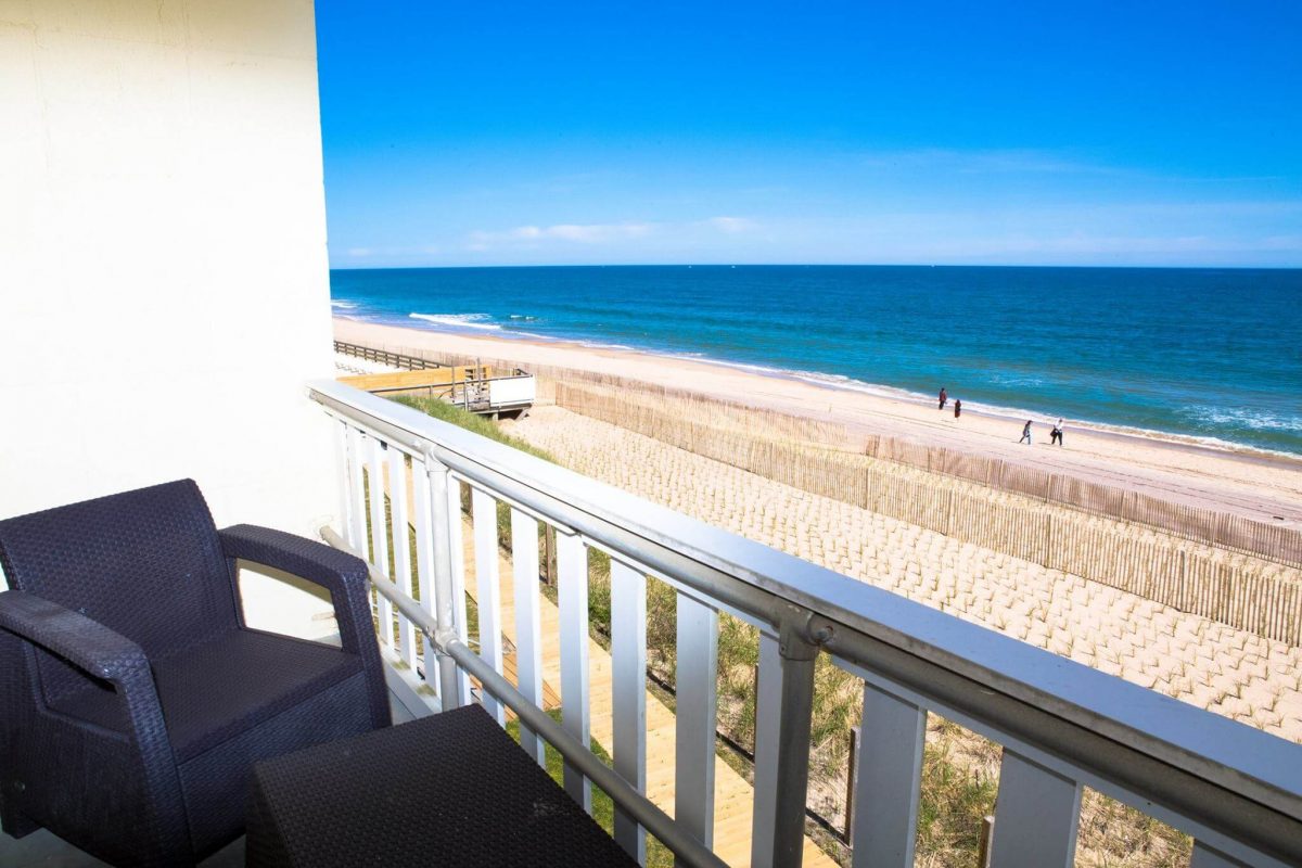 Day Trips and Travels Atlantic Terrace Montauk Balcony