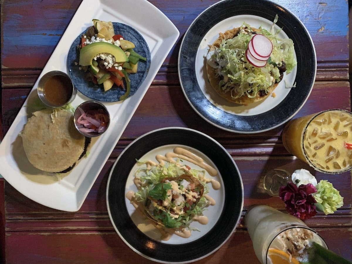 Dining Citrico Mexican Restaurant Brooklyn Full Table