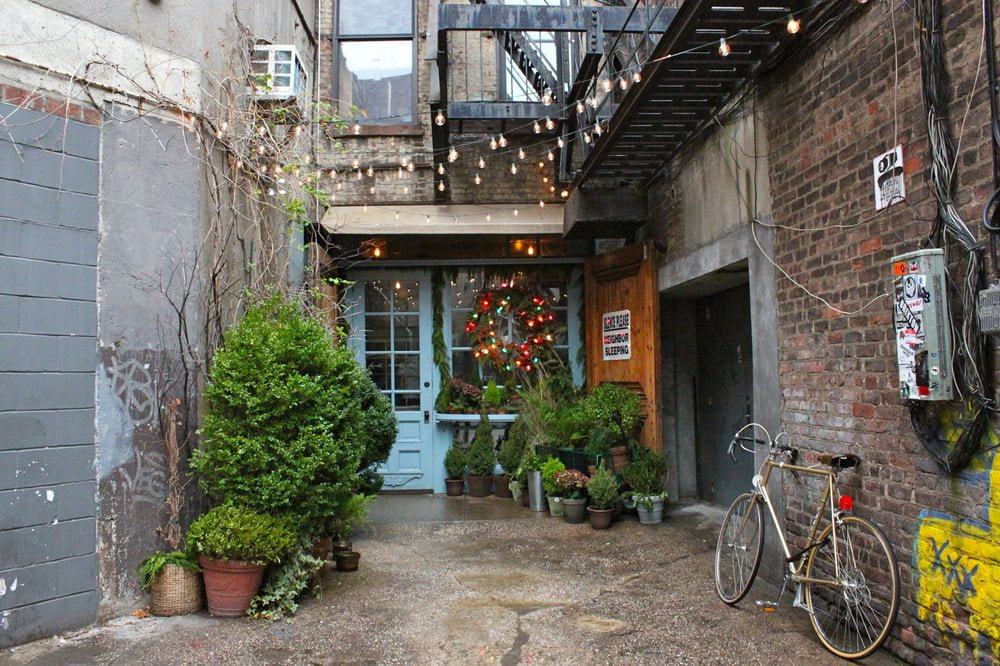 Dining Freemans Alley Restaurant Façade