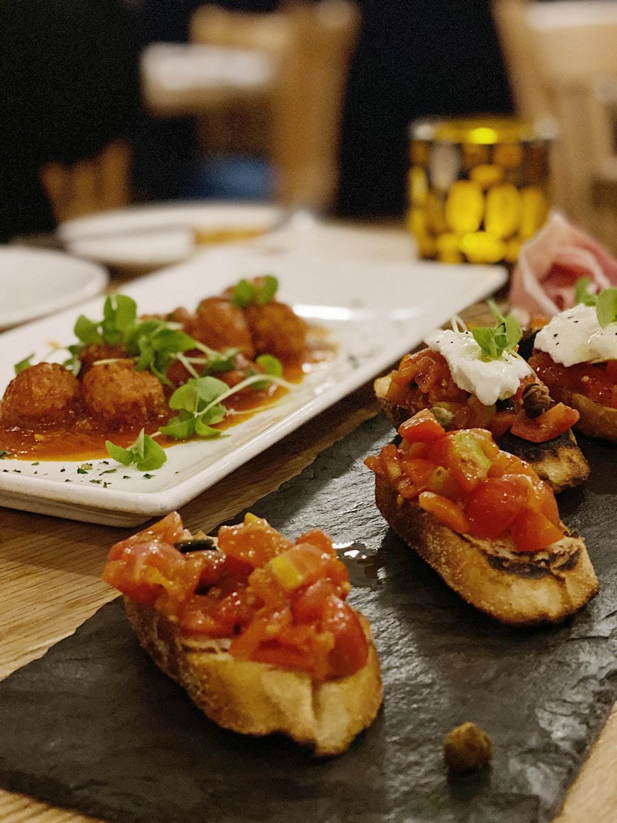 Dining Tramonti Authentic Italian Restaurant NYC Bruschettas And Meatballs