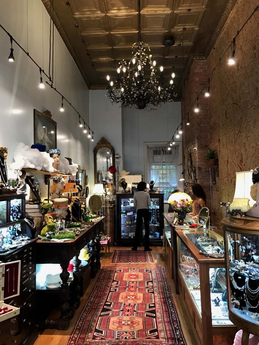 Ladies Pippin Vintage Jewelry Fashion Store