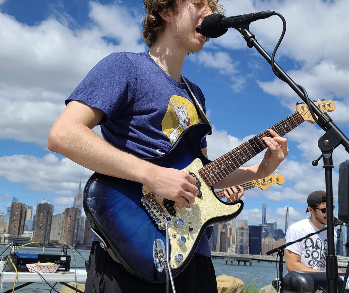 Musicians Greenpoint Terminal Market Greenpoint Brooklyn New York