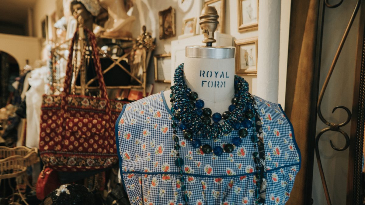 Shop Ladies and Gents Vintage Stores Madame Matovu Details