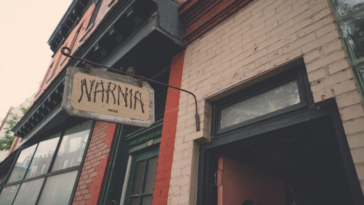 Shop Ladies and Gents Vintage Stores Narnia Façade