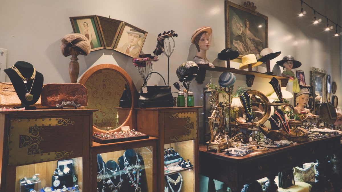 Shop Ladies and Gents Vintage Stores Pippin Vintage Interior