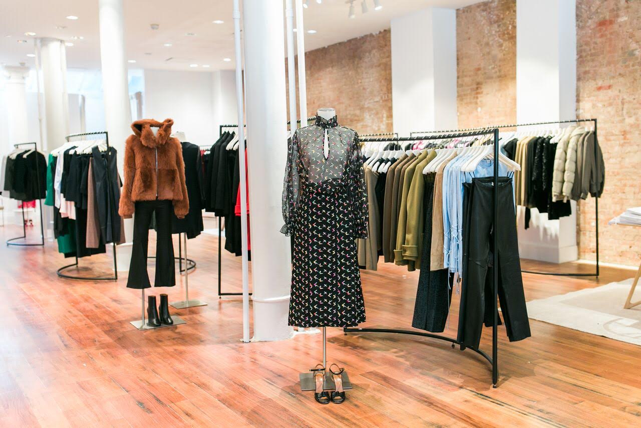 Shop Ladies Scanlan Theodore Store Inside Corner